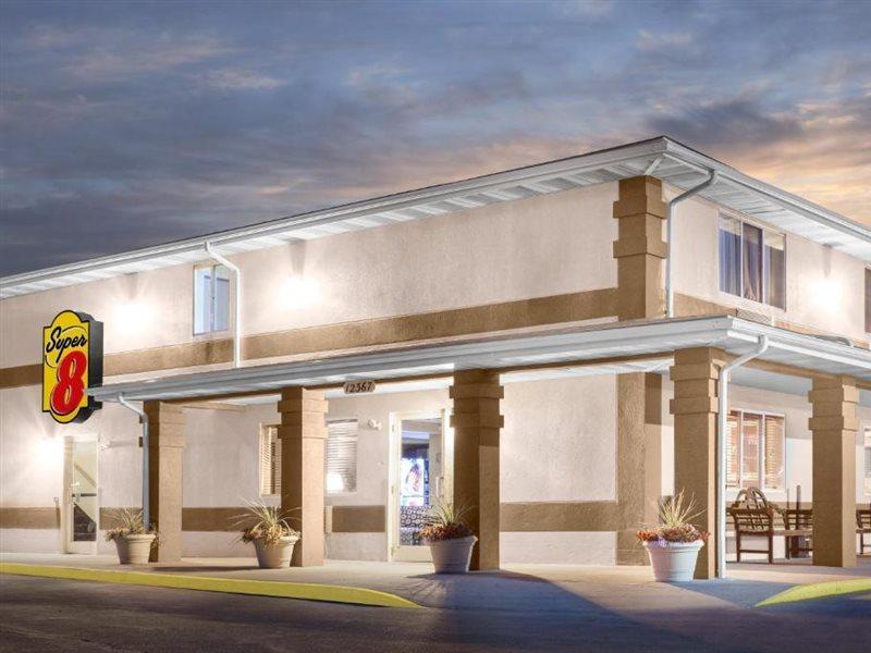 Hotel Super 8 By Wyndham Richlands/claypool Hill Area Pounding Mill