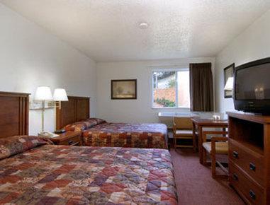 Super 8 By Wyndham Richlands/claypool Hill Area Pounding Mill